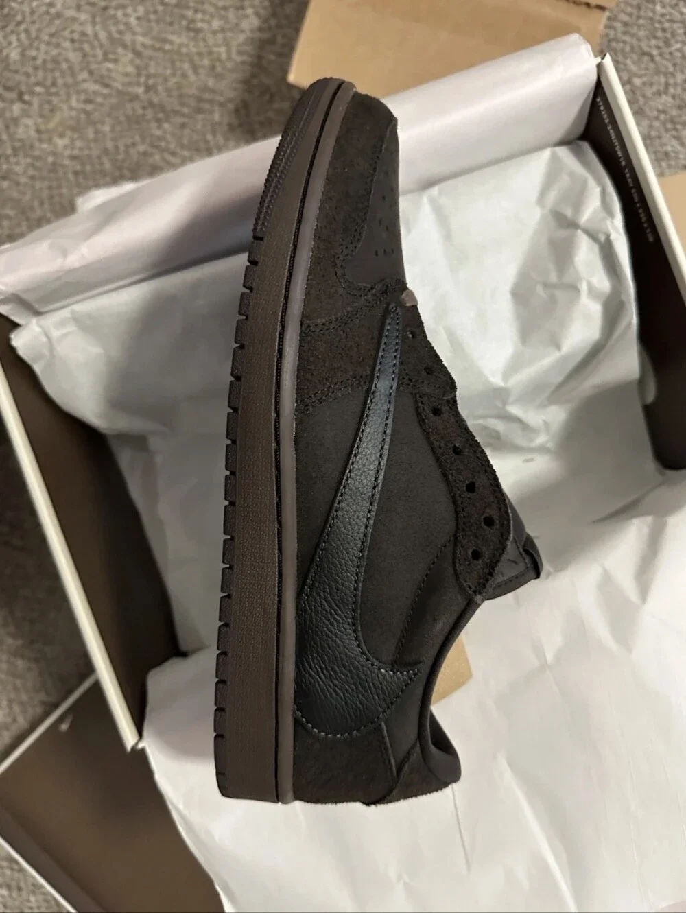 Men's Size 10 New With Box Travis Scott Jordan 1 Low Velvet Brown